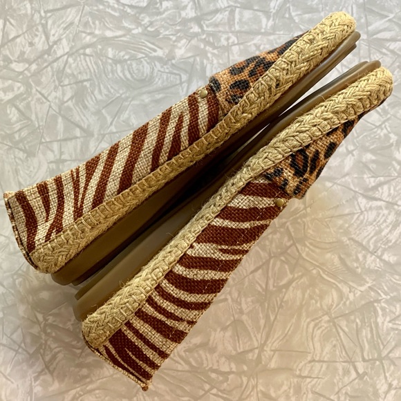 Aerosoles Stitch N Turn Solitaire Mixed Animal Print Slip-On Flat 7 - Picture 6 of 9